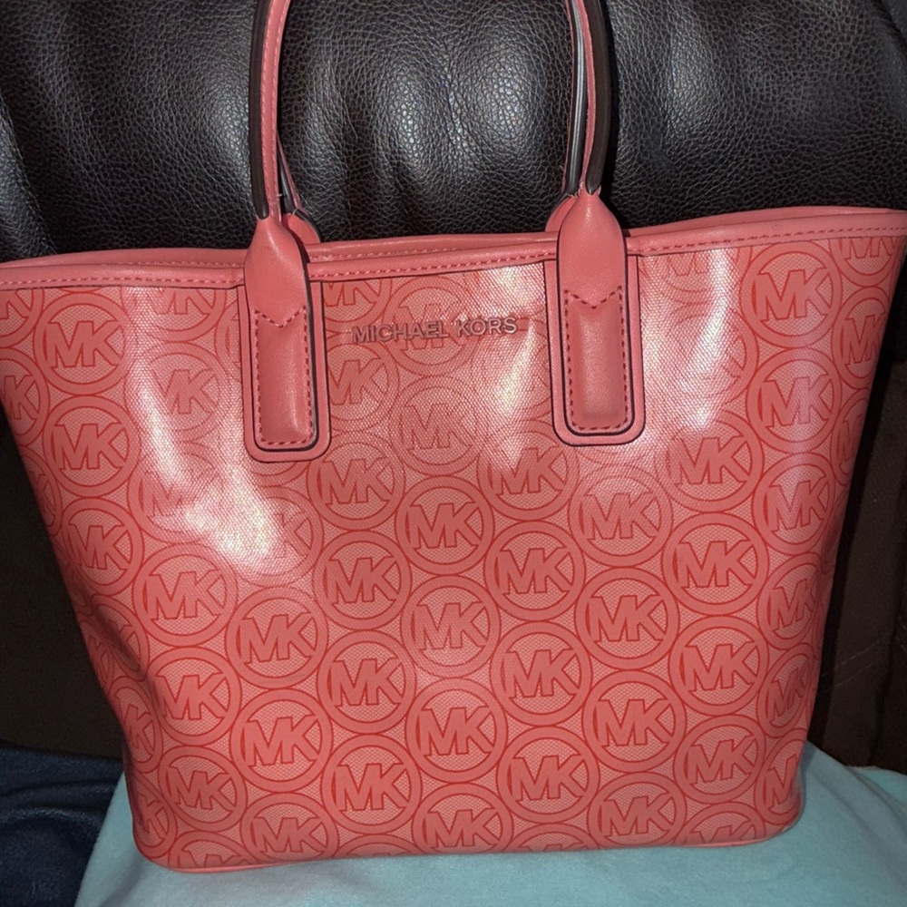 Michael Kors Pink Mini tote